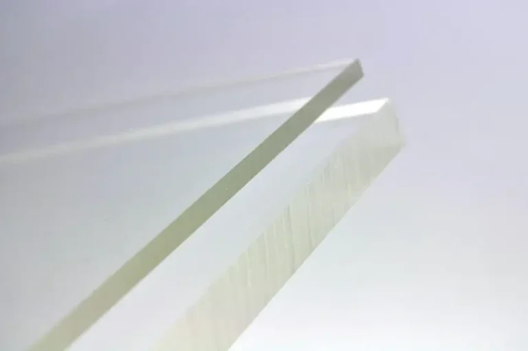Metacrilato transparente material plástico según tu sector