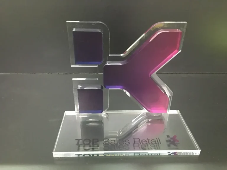 Metacrilato grabado con diseño