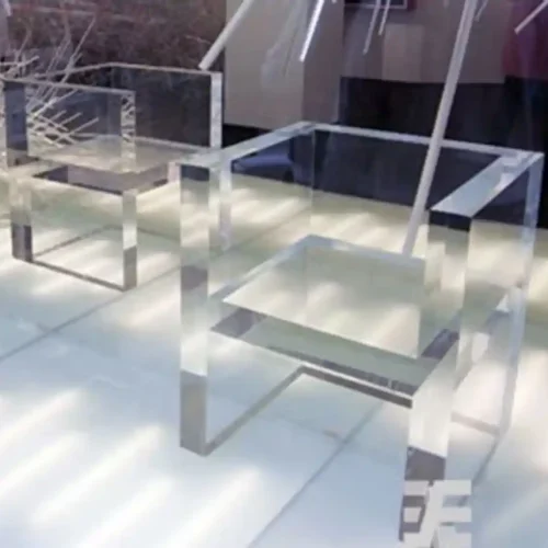 Arquitectura y decoración de exteriores en metacrilato