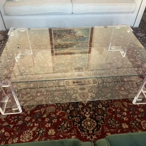 Mesas personalizadas a medida en metacrilato