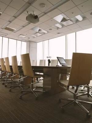 Mobiliario en metacrilato a medida para despachos y oficinas