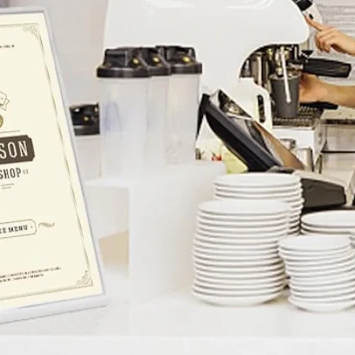 Soportes en metacrilato personalizados para comunicación visual en oficinas